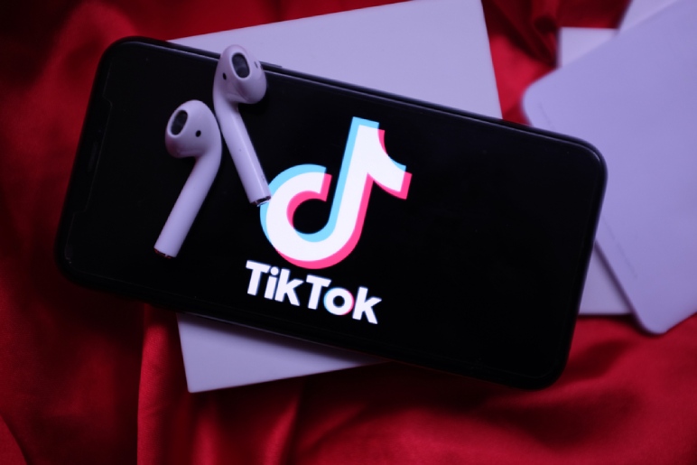 TikTok Travel Hacks For Exploring Singapore